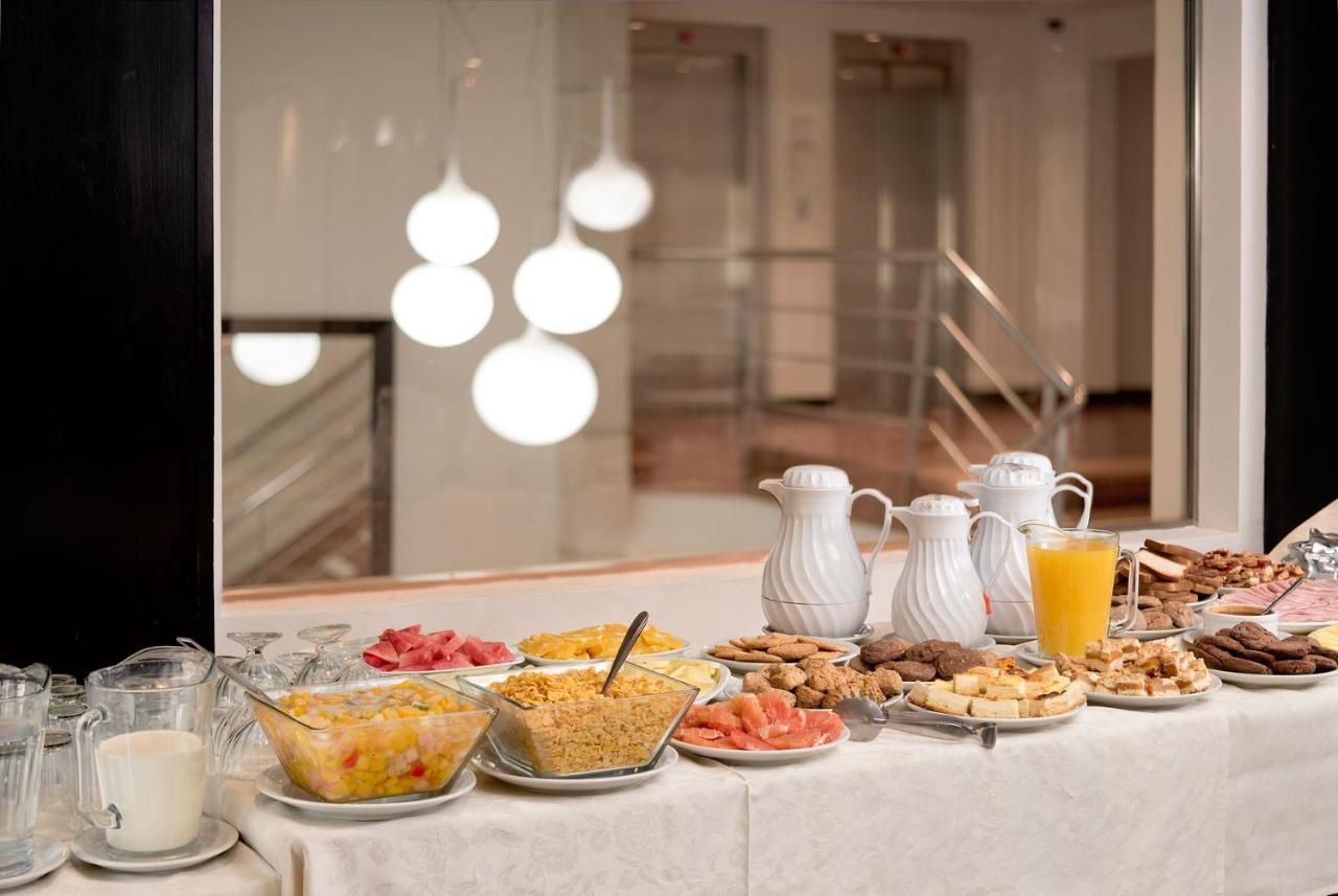 Hotel Kilton ซานคาร์ลอส เด บาริโลเช ภายนอก รูปภาพ